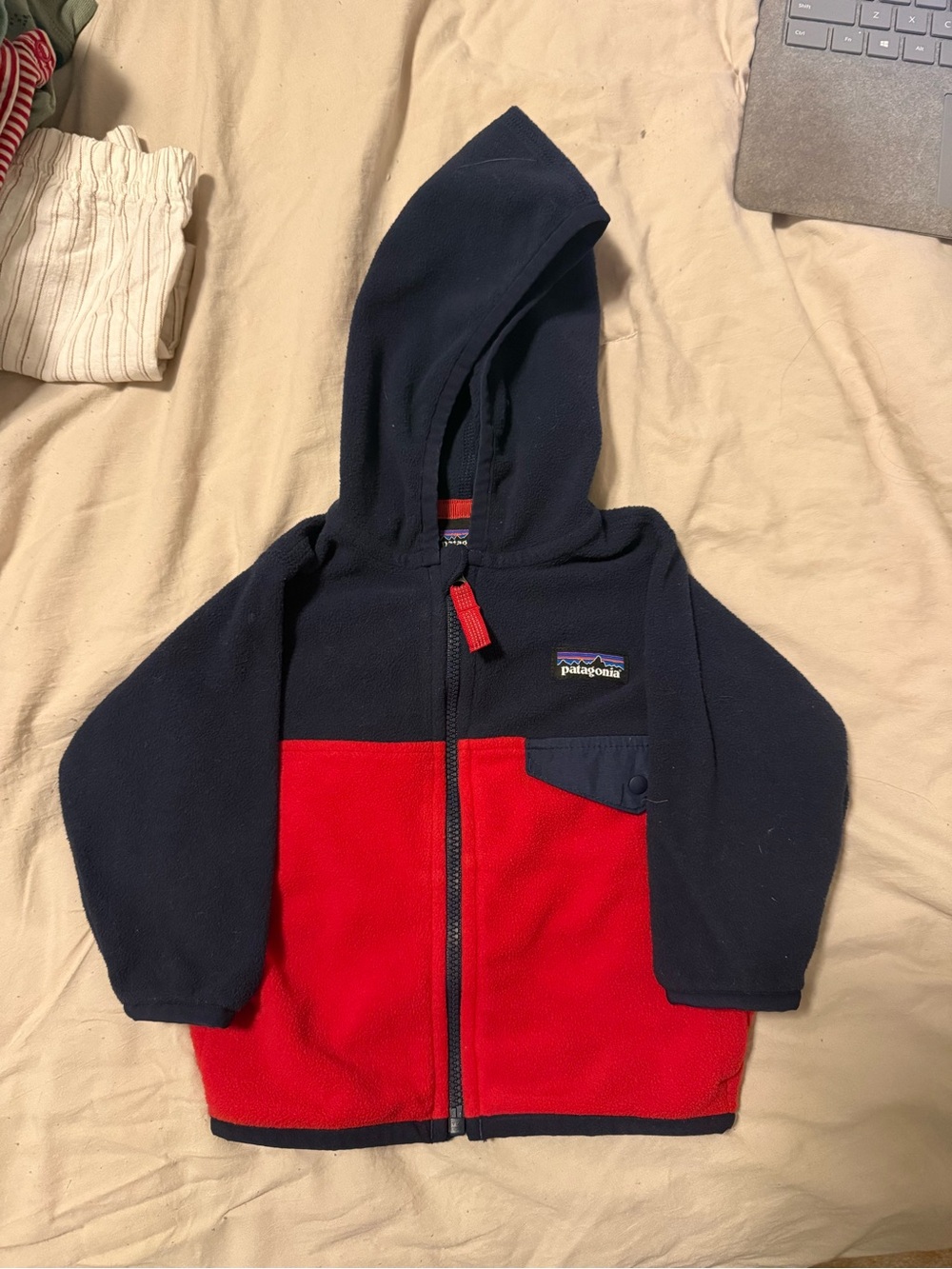 Patagonia Navy and Red Kids Micro-D Snap-T Fleece